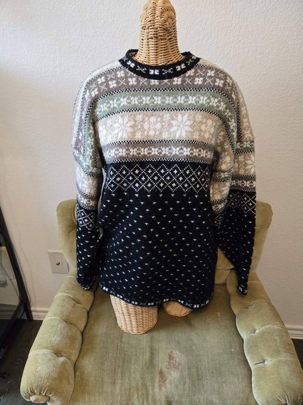 Classic Fair Isle Crewneck Sweater in Black, Cream & Olive